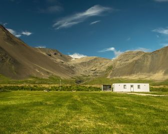 Kast Guesthouse - Arnarstapi