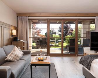 Hotel Chalet Mirabell - Hafling - Wohnzimmer