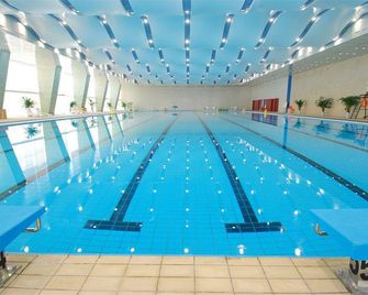 Keyuan Business Hotel - Jining - Zwembad