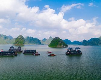 Tam Chuc Complex - Phu Ly