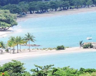 Amazing Top View Suite - Castries - Beach