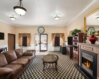 Quality Inn Wenatchee-Leavenworth - Wenatchee - Living room