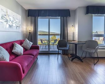 موتل لو بوان دو فو - لا مالباي - غرفة معيشة