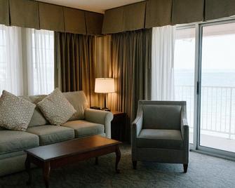 Bayshore Resort - טראברס סיטי - סלון