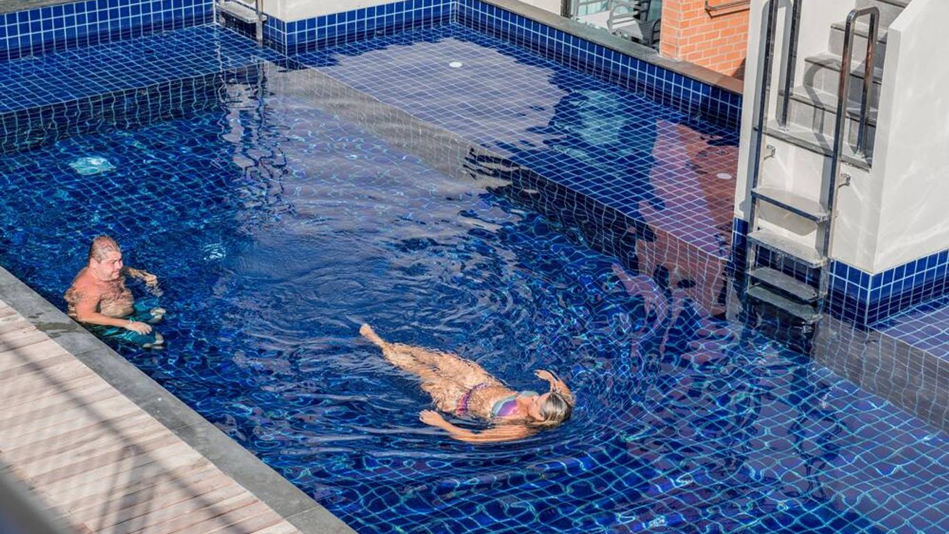 Sugar Marina Hotel Cliffhanger Aonang