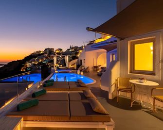 Kima Oia Suites - Oia - Pool
