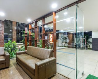 Super OYO Capital O Sri Capital Residency - Vijayawada - Lobby