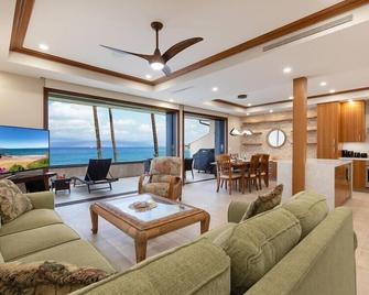Makena Surf, #f-209 2 Bedroom Condo by RedAwning - Makena - Living room