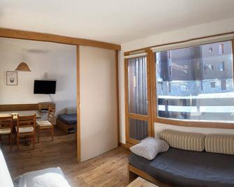 Appartement 4 - 5 Personnes ski aux Pieds - Les Allues - Living room