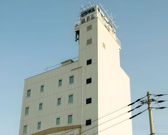 Business Hotel Chateau Est Takamatsu - Takamatsu - Building