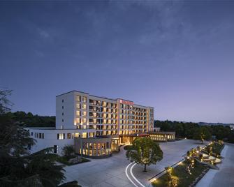 Hilton Garden Inn Zhangjiajie Tianmen Mountain - Zhangjiajie - Gebäude