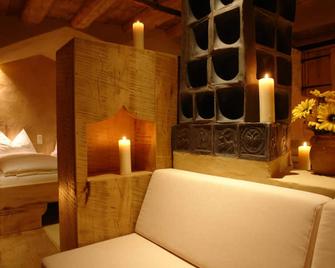 Apartment Freiherrnstubn in the tower to Schloss Schedling near the Chiemsee - Trostberg an der Alz