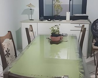 Pousada Souza Familiar - Porto Velho - Comedor