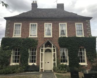 Whitchurch Farm Guesthouse - סטרטפורד אפון-אבון - בניין