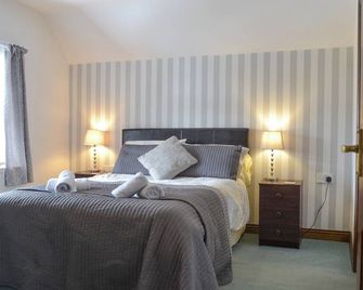 5 bedroom accommodation in Frosterley, near Bishop Auckland - Stanhope - Bedroom