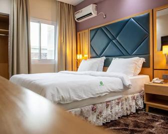 Hotel Mickel - Duala - Habitación