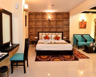 Dynasty Resort - Nainital - Bedroom