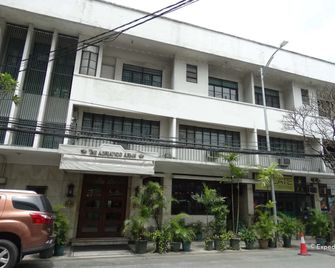 Adriatico Arms Hotel - Manila - Building