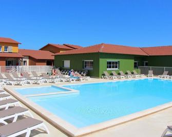 Lagrange Vacances - La Grenadine - Marseillan - Piscina