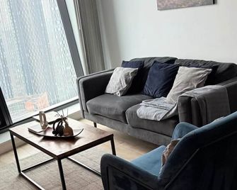 Luxury 2br Penthouse|stunning Views|netflix&wifi - Manchester - Wohnzimmer