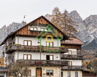 Chalet Ronco - Dolomiti Skyline - Cortina d'Ampezzo - Gebouw