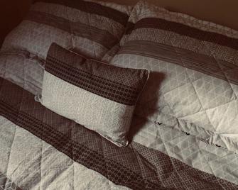 Located In The Heart Of Rural Ireland, Its The Perfect Base For #waw Travels - Nenagh - Bedroom