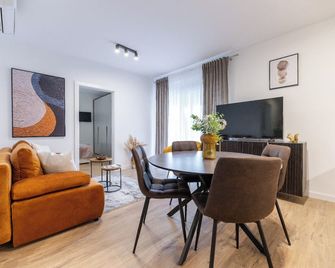 Sunny Bulevard Suite - Zadar - Ruokailuhuone