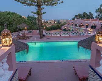 Inn Seventies Cheap & Chic - Lagos - Piscine