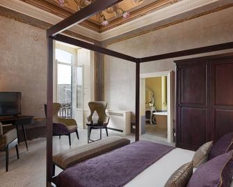 Palazzo Donna Elisabetta - Manduria