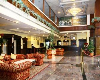 Bahrain Carlton Hotel - Manamah - Lobby