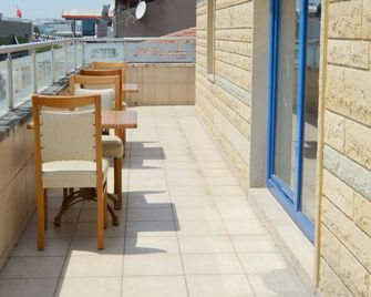 Airport Best Hotel - Istanbul - Balkon