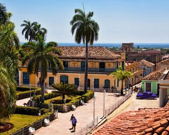 Casa Colonial La Santisima Trinidad - Trinidad - Edificio