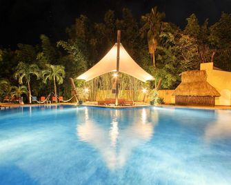 Hotel Ciudad Real Palenque - פלנקה - בריכה