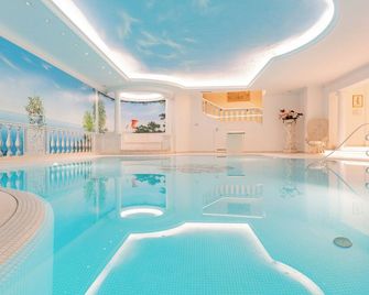 Hotel Schloss Dürnstein - Durnstein - Piscina