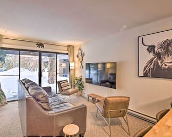 Ski-InandSki-Out Condo with Hot Tub on Copper Mountain - Frisco - Sala de estar