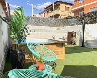 Apartamentos Oncemolinos con desayuno - Consuegra - Patio