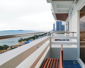 Grand Jomtien Palace Hotel - Πατάγια - Μπαλκόνι