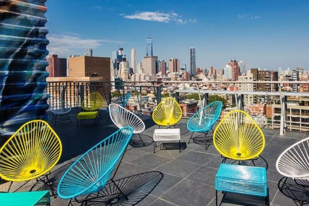 The Big Apple Like You've Never Seen It! Short Drive to Union Square - نيويورك - شرفة