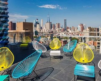 The Big Apple Like You've Never Seen It! Short Drive to Union Square - Nueva York - Balcón