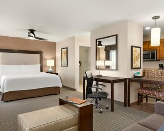 Homewood Suites by Hilton Fargo - Fargo - Ložnice