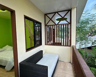 Kiarra Krisxia Lodge - El Nido - Balcony