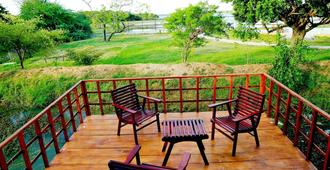 Lake Villa Resort - Tissamaharama - Balcony