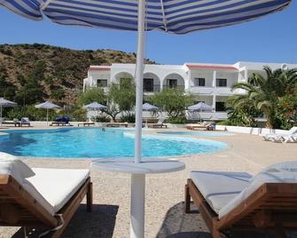 Mediterranean - Karpathos - Pool