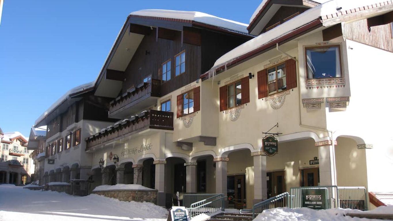 Sun Peaks Lodge