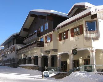 Sun Peaks Lodge - Sun Peaks - Building