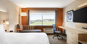 Holiday Inn Express Alliance - Alliance - Bedroom