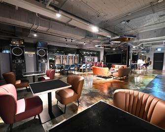 Check Inn Hive - Luodong Township - Lounge