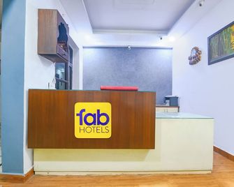 Fabhotel Surajkund Residency - Faridabad - Рецепція