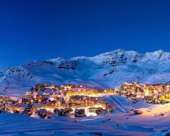 Apartment Arcelle 113 by Interhome - Val Thorens - Budynek