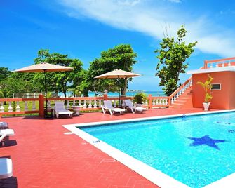 Shields Negril Villas - Negril - Piscina